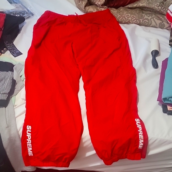 Supreme warmup pant size L